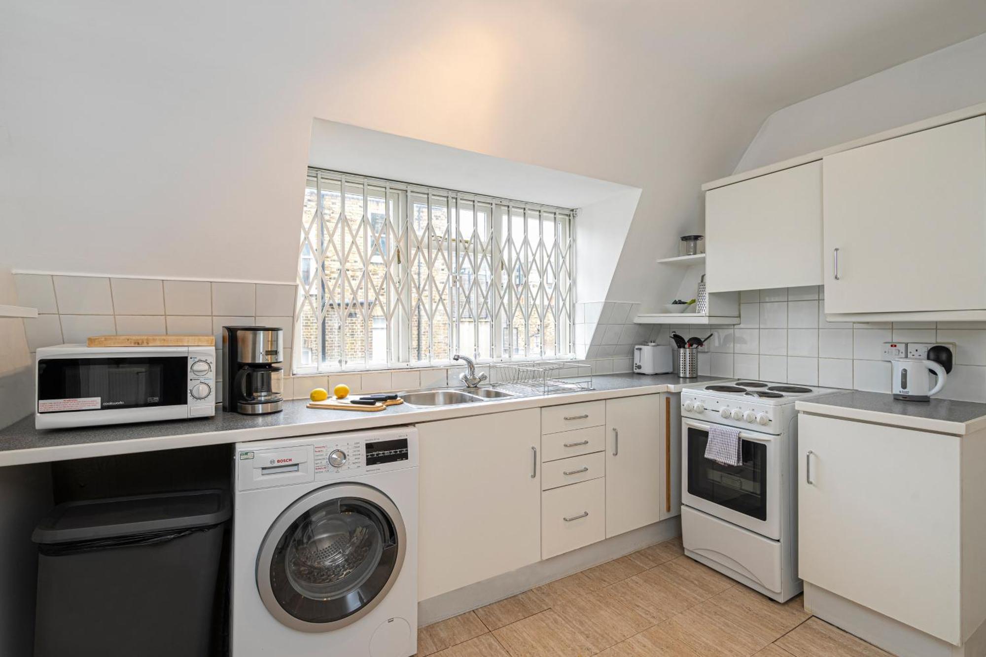 Goodge Apartments Лондон Экстерьер фото