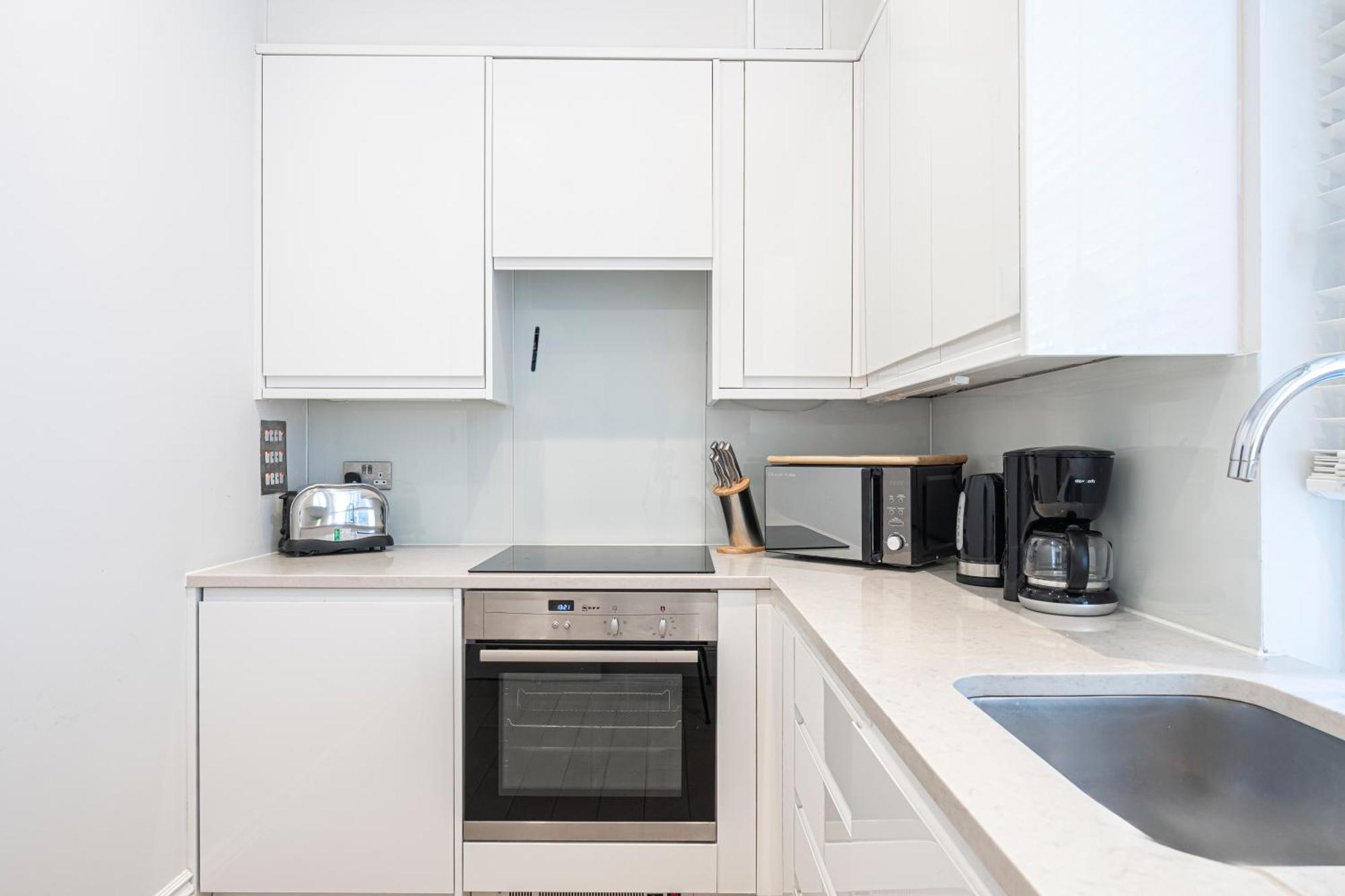 Goodge Apartments Лондон Экстерьер фото